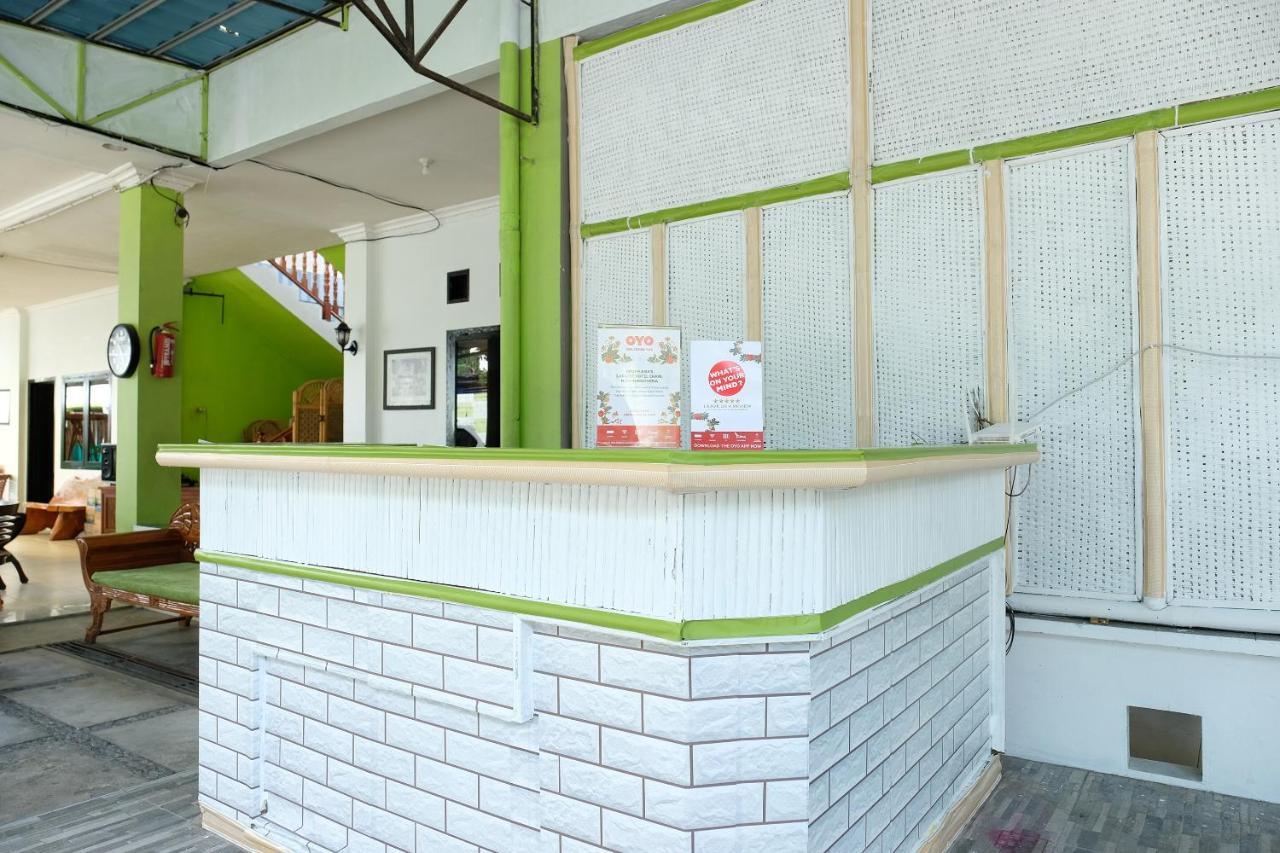 Oyo 2186 Esbe Hotel Syariah Tanjung Pandan Luaran gambar