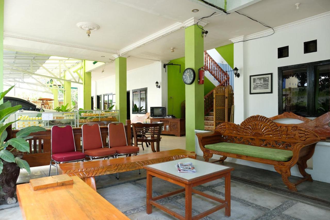 Oyo 2186 Esbe Hotel Syariah Tanjung Pandan Luaran gambar