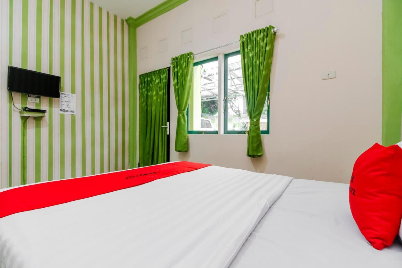 Oyo 2186 Esbe Hotel Syariah Tanjung Pandan Luaran gambar