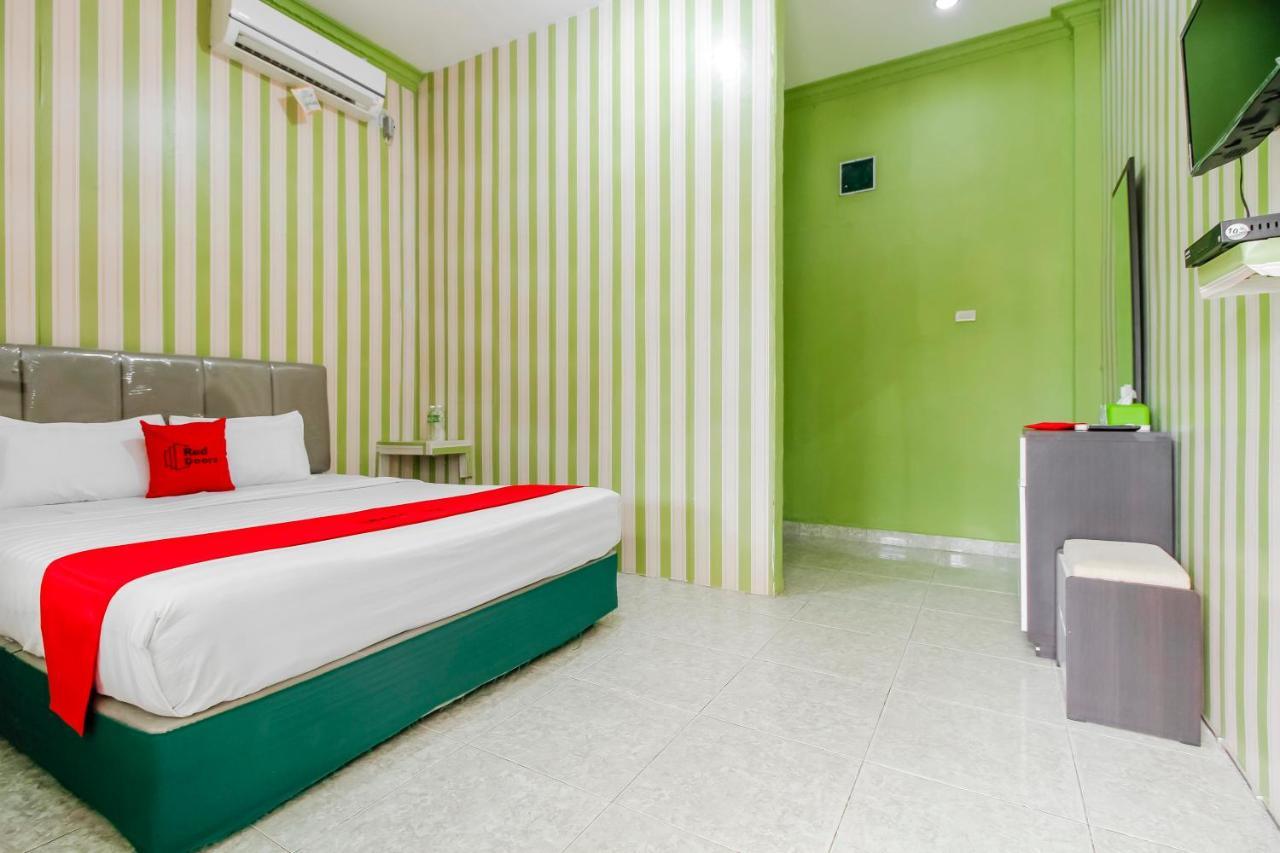 Oyo 2186 Esbe Hotel Syariah Tanjung Pandan Luaran gambar
