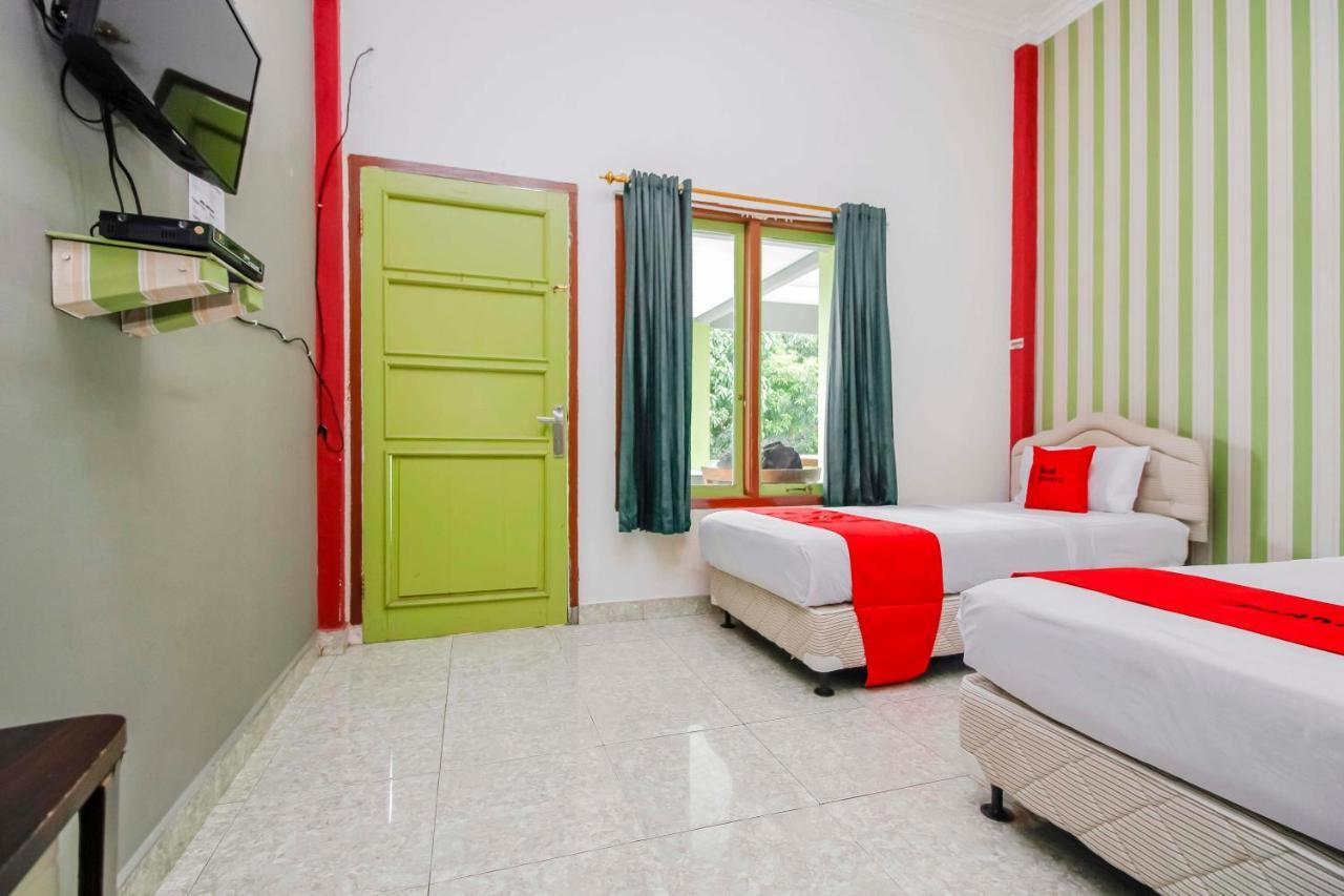 Oyo 2186 Esbe Hotel Syariah Tanjung Pandan Luaran gambar