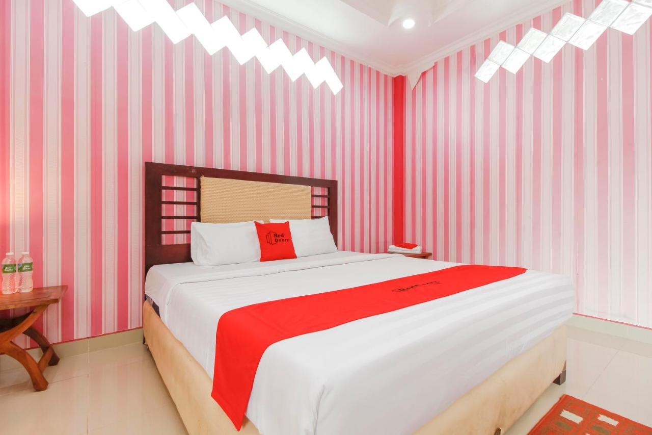 Oyo 2186 Esbe Hotel Syariah Tanjung Pandan Luaran gambar