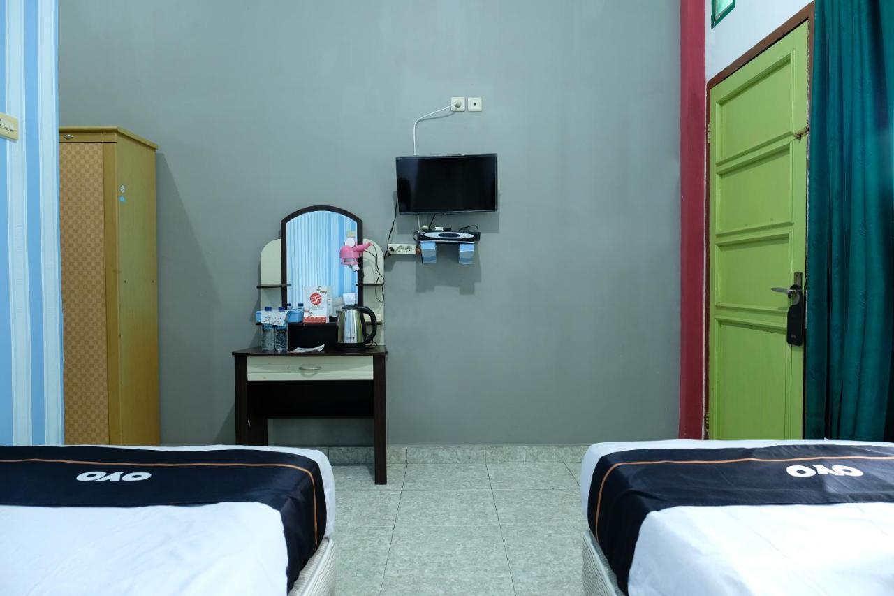 Oyo 2186 Esbe Hotel Syariah Tanjung Pandan Luaran gambar