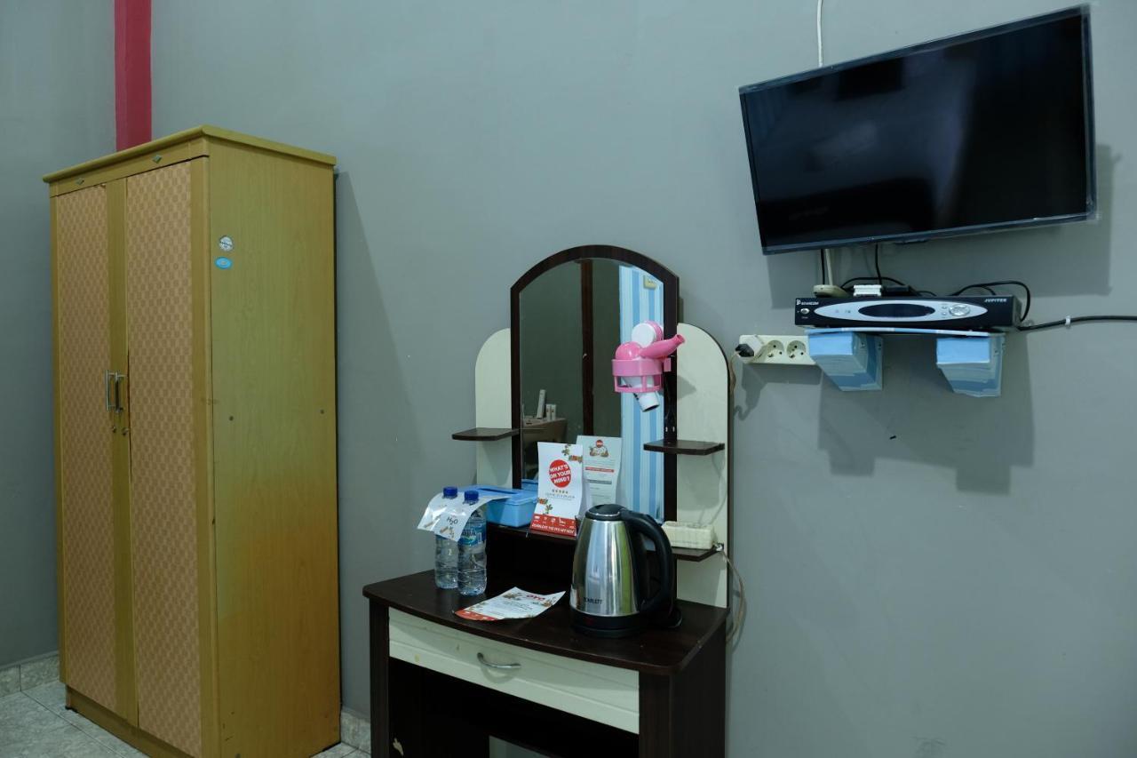 Oyo 2186 Esbe Hotel Syariah Tanjung Pandan Luaran gambar