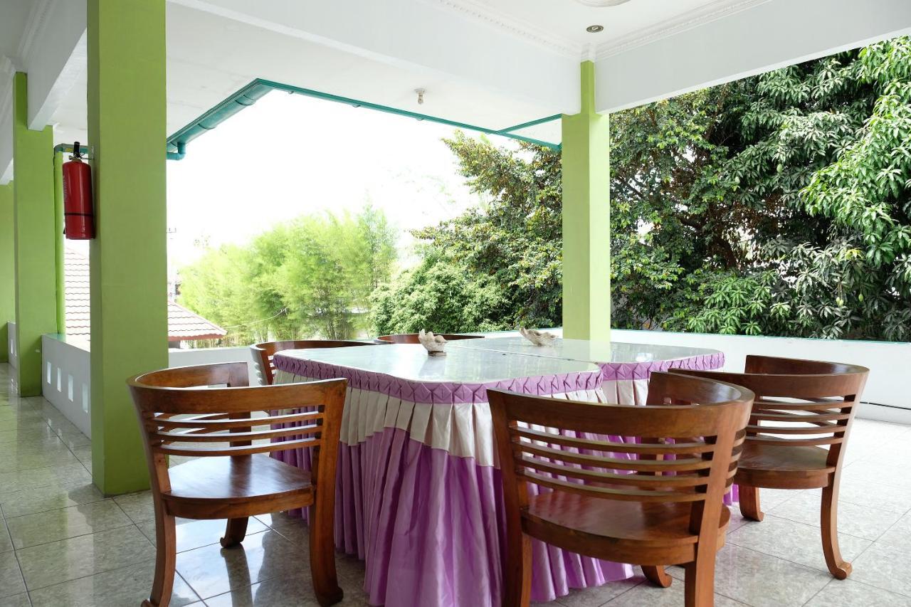Oyo 2186 Esbe Hotel Syariah Tanjung Pandan Luaran gambar