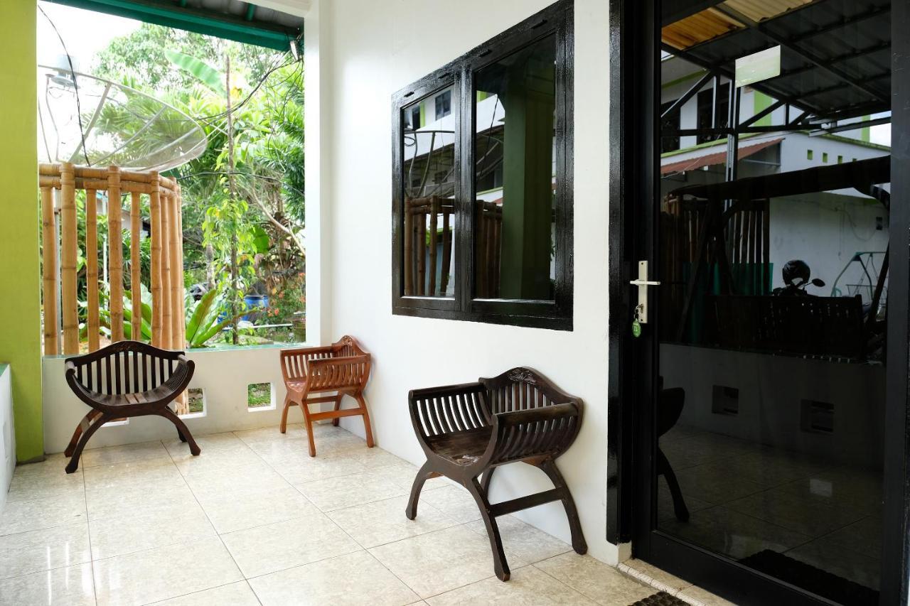 Oyo 2186 Esbe Hotel Syariah Tanjung Pandan Luaran gambar
